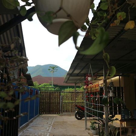 Tange Guest House Ruteng Dış mekan fotoğraf