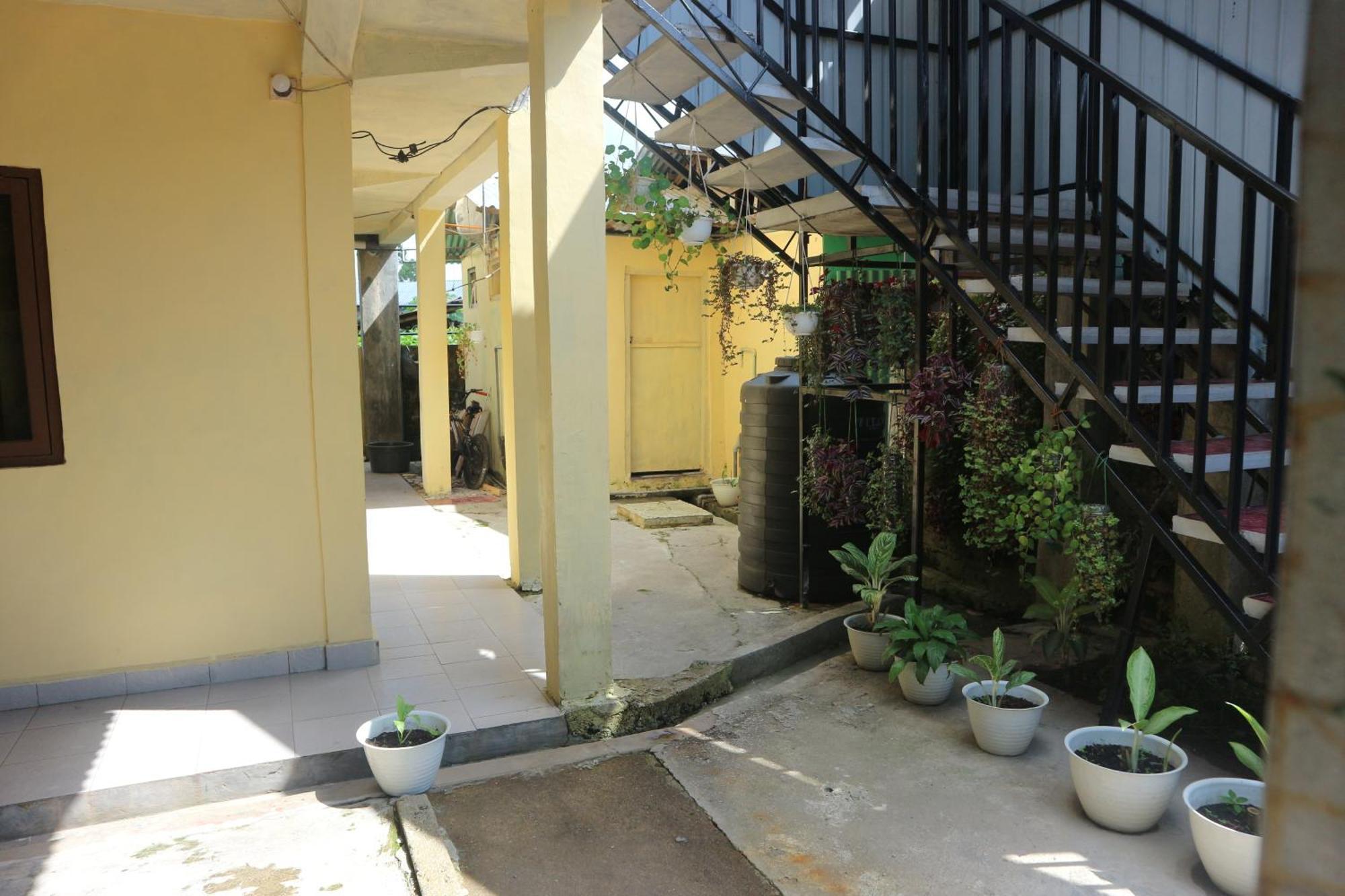 Tange Guest House Ruteng Dış mekan fotoğraf