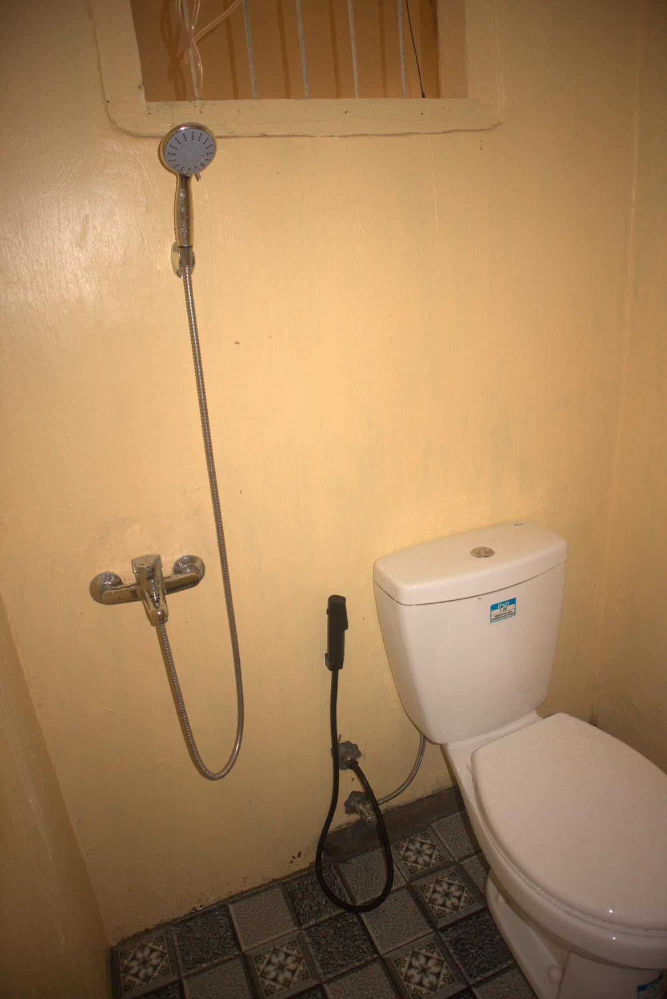 Tange Guest House Ruteng Dış mekan fotoğraf