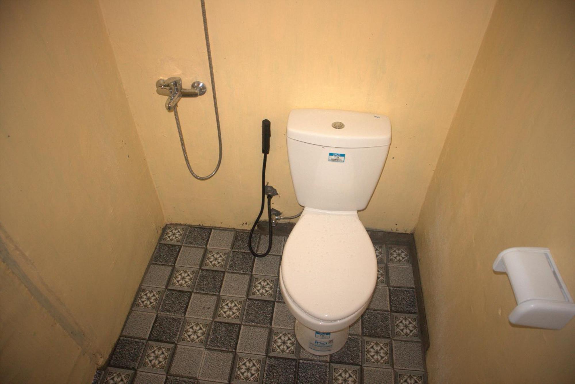 Tange Guest House Ruteng Dış mekan fotoğraf
