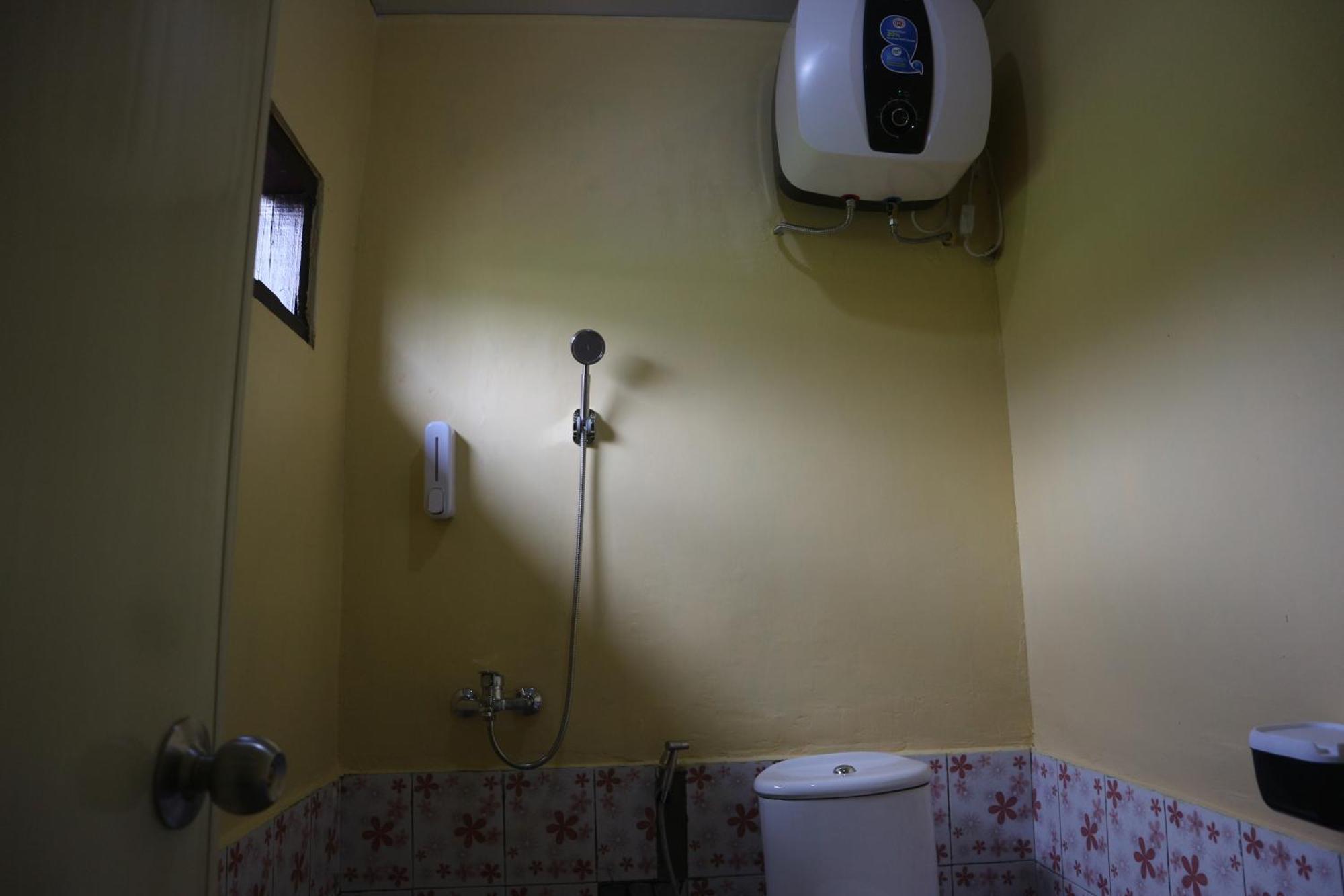 Tange Guest House Ruteng Dış mekan fotoğraf