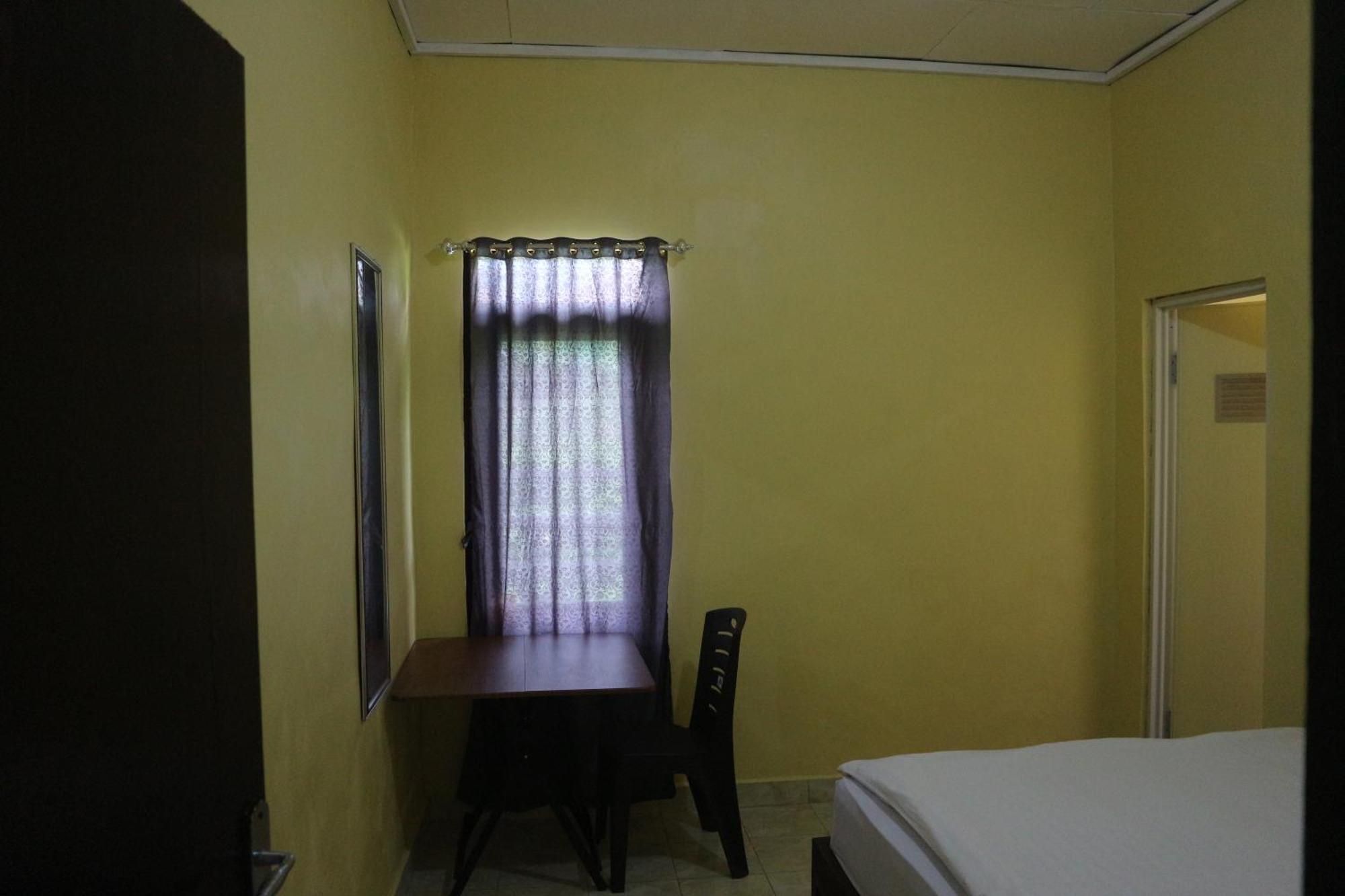 Tange Guest House Ruteng Dış mekan fotoğraf
