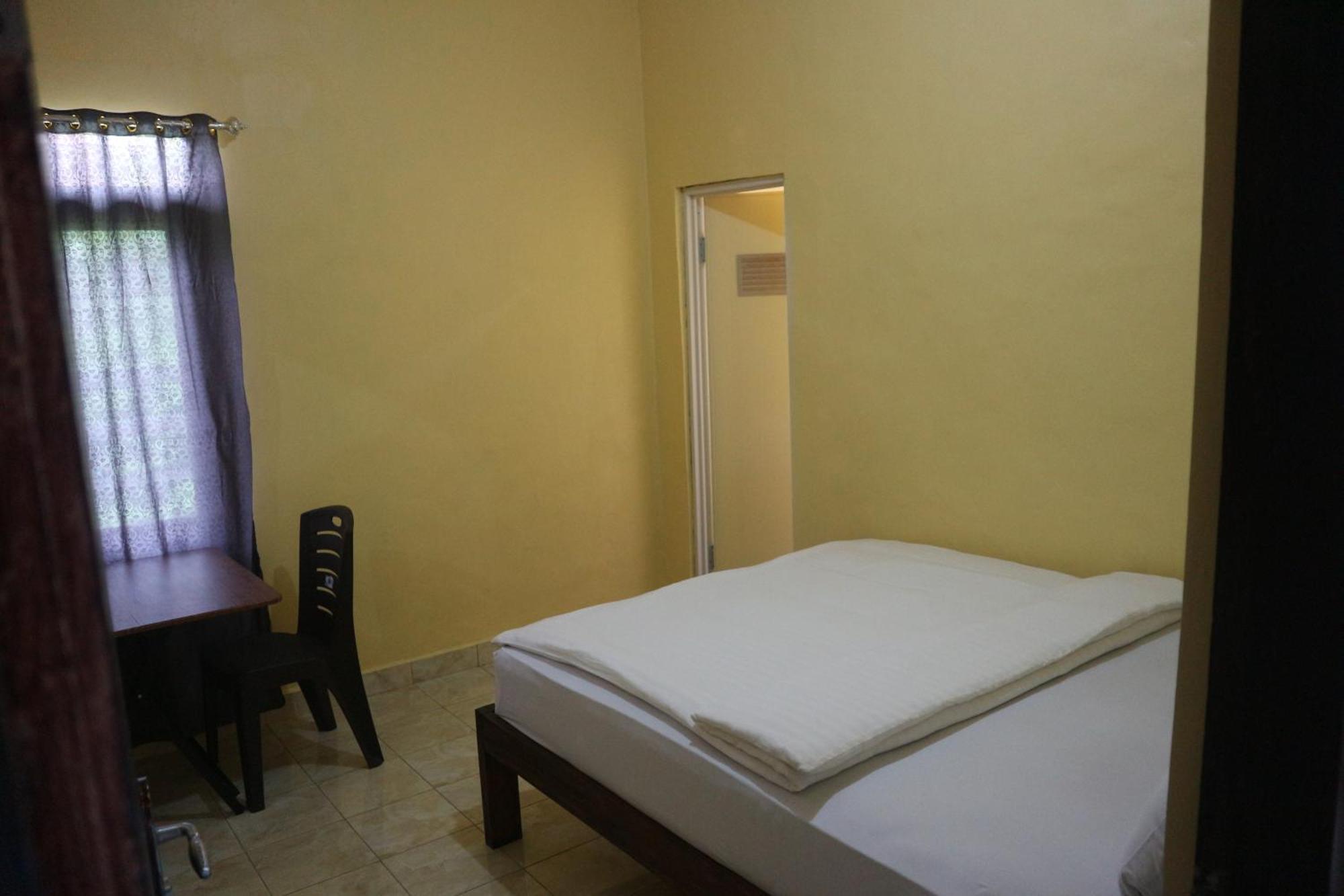 Tange Guest House Ruteng Dış mekan fotoğraf