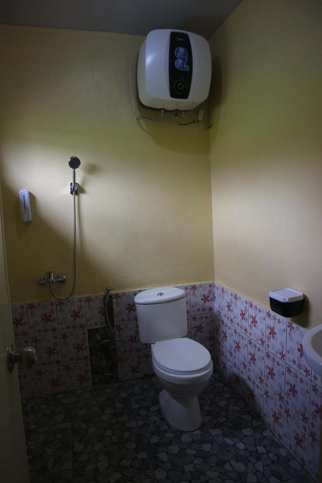 Tange Guest House Ruteng Dış mekan fotoğraf